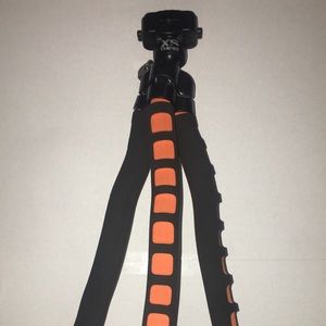 Mini Tripod. Fits most cameras.